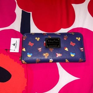 Disney Parks Wallet